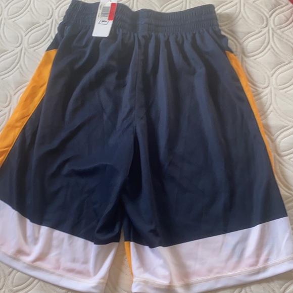 Men’s Nike West Virginia Mountaineers basketball shorts - Picture 4 of 4